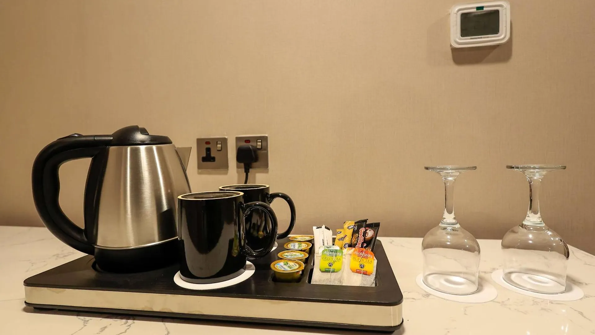 Best Western Premier M Four Hotel Dubai 4*,